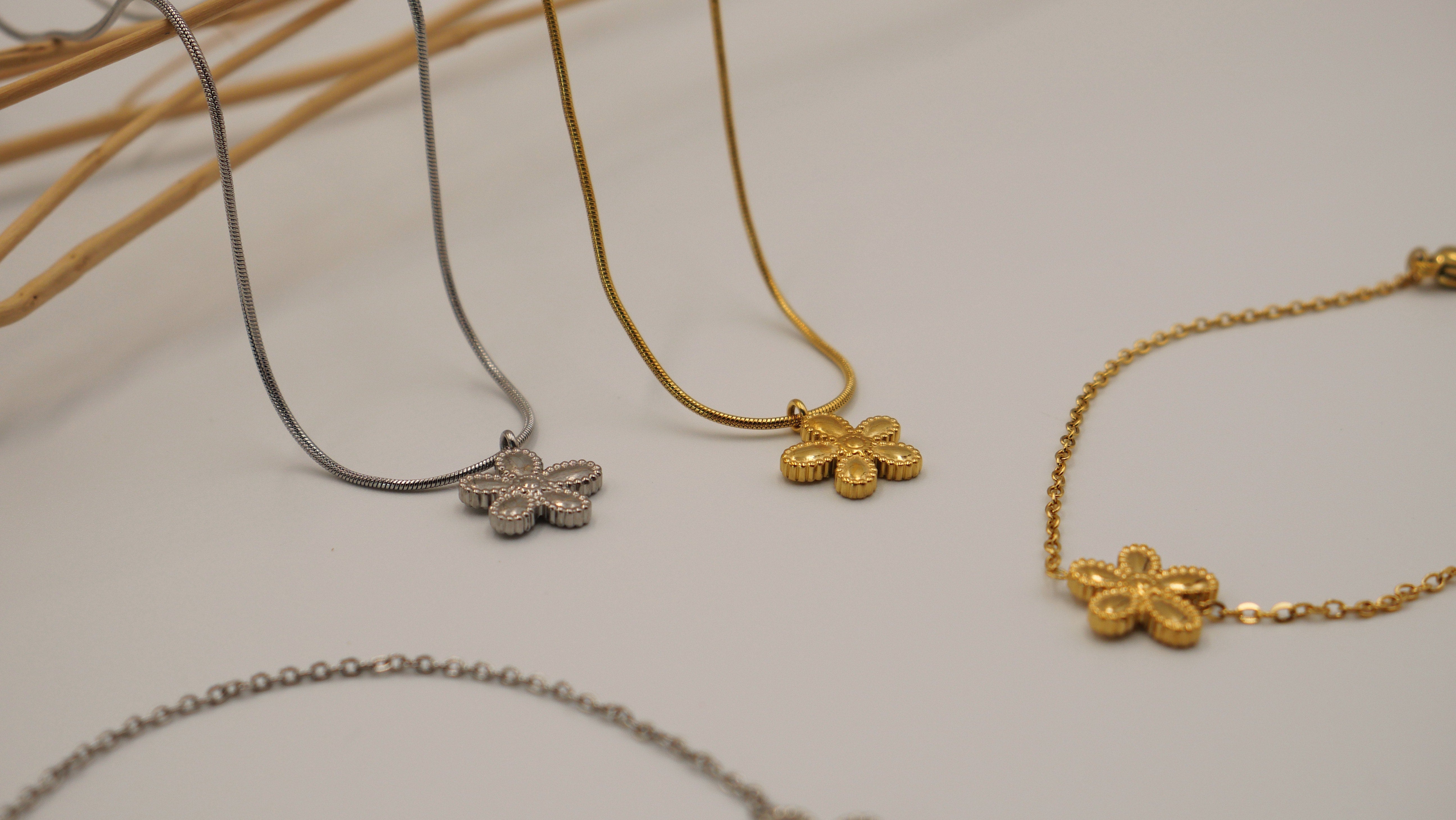 Daisy Set - Delicate Floral Gold & Silver Necklace and Bracelet