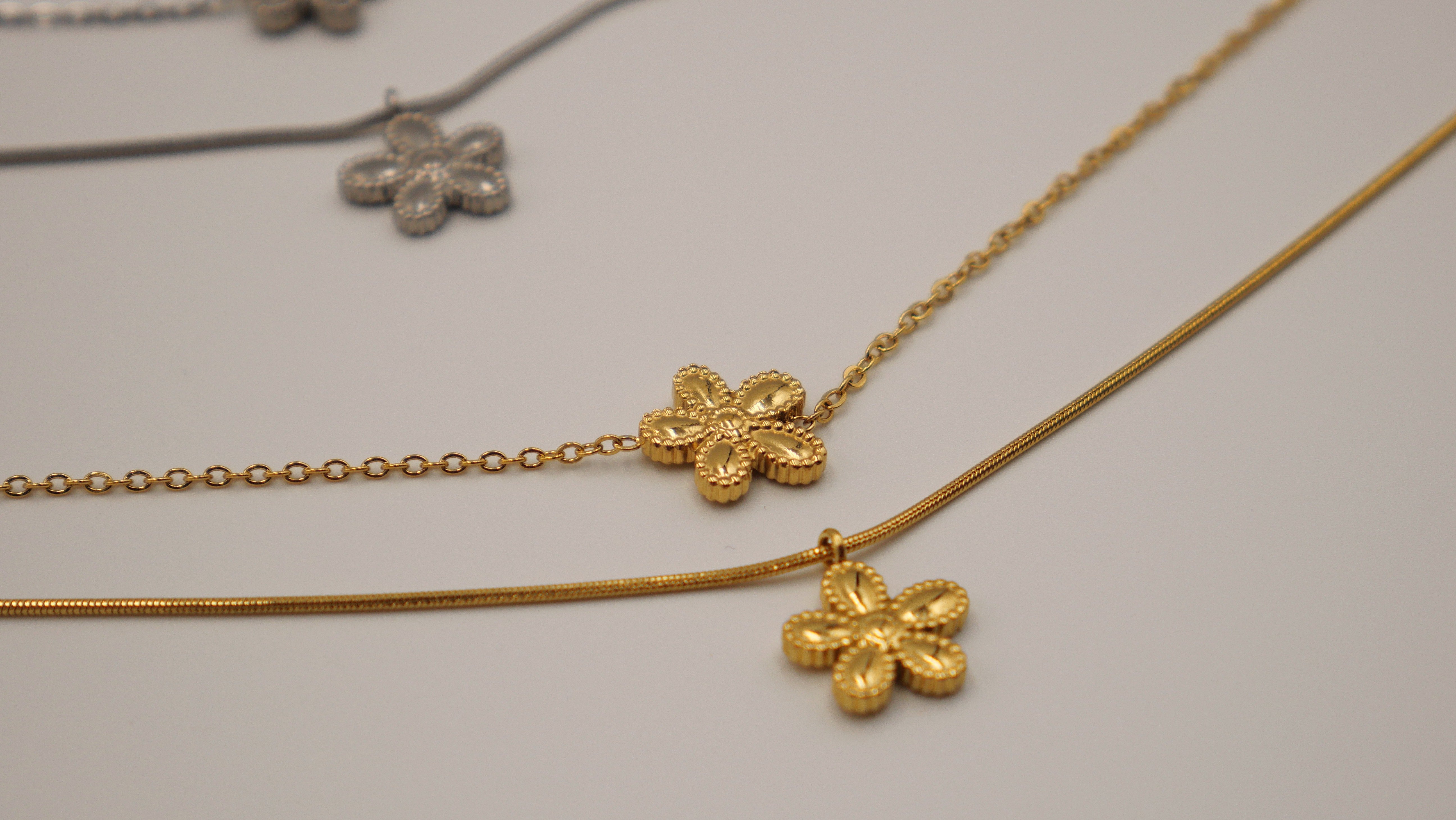 Daisy Set - Delicate Floral Gold & Silver Necklace and Bracelet