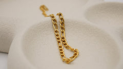 Sunna - Classic Gold Plated Bracelet with Oval Link Design