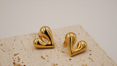 LOVE - Elegant Minimalist Heart Earrings - 18K Gold Plated Stainless Steel