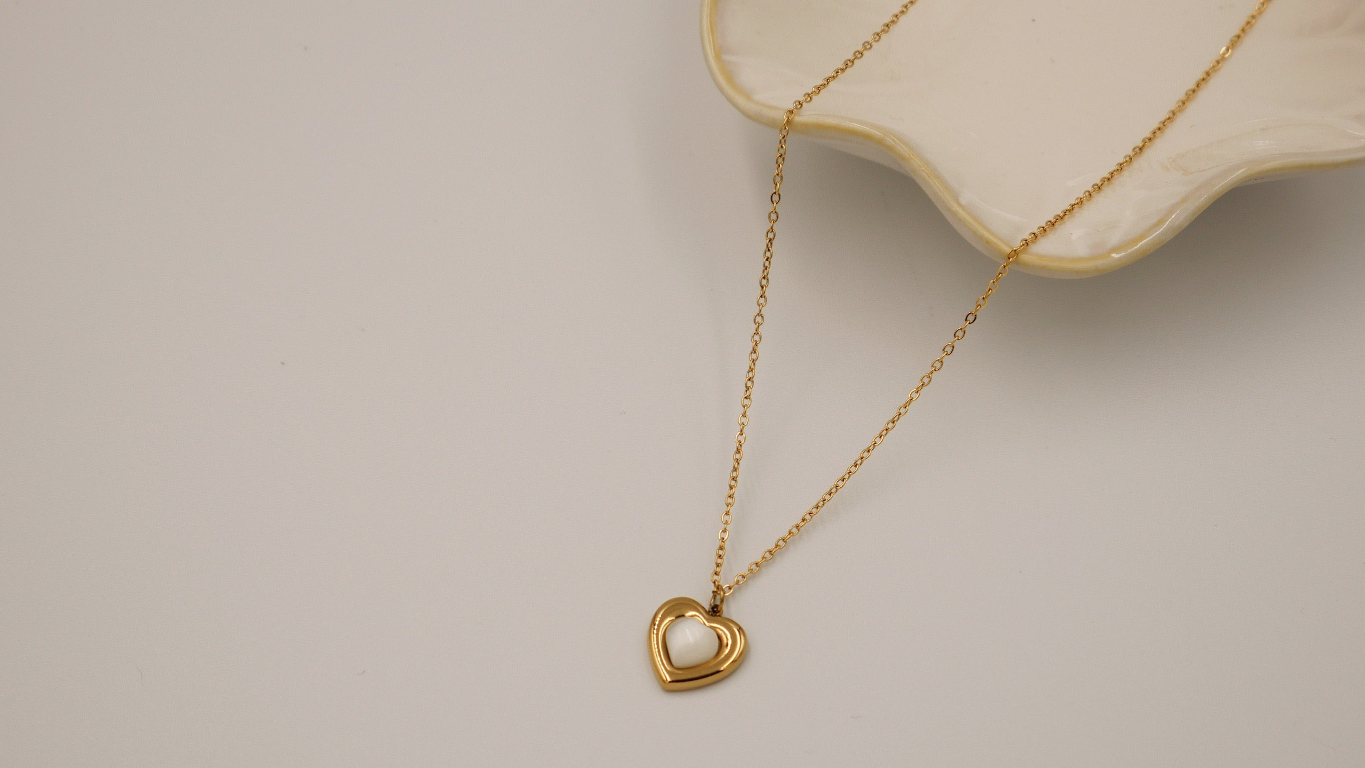 Elegant 18K Gold-Plated Heart Necklace