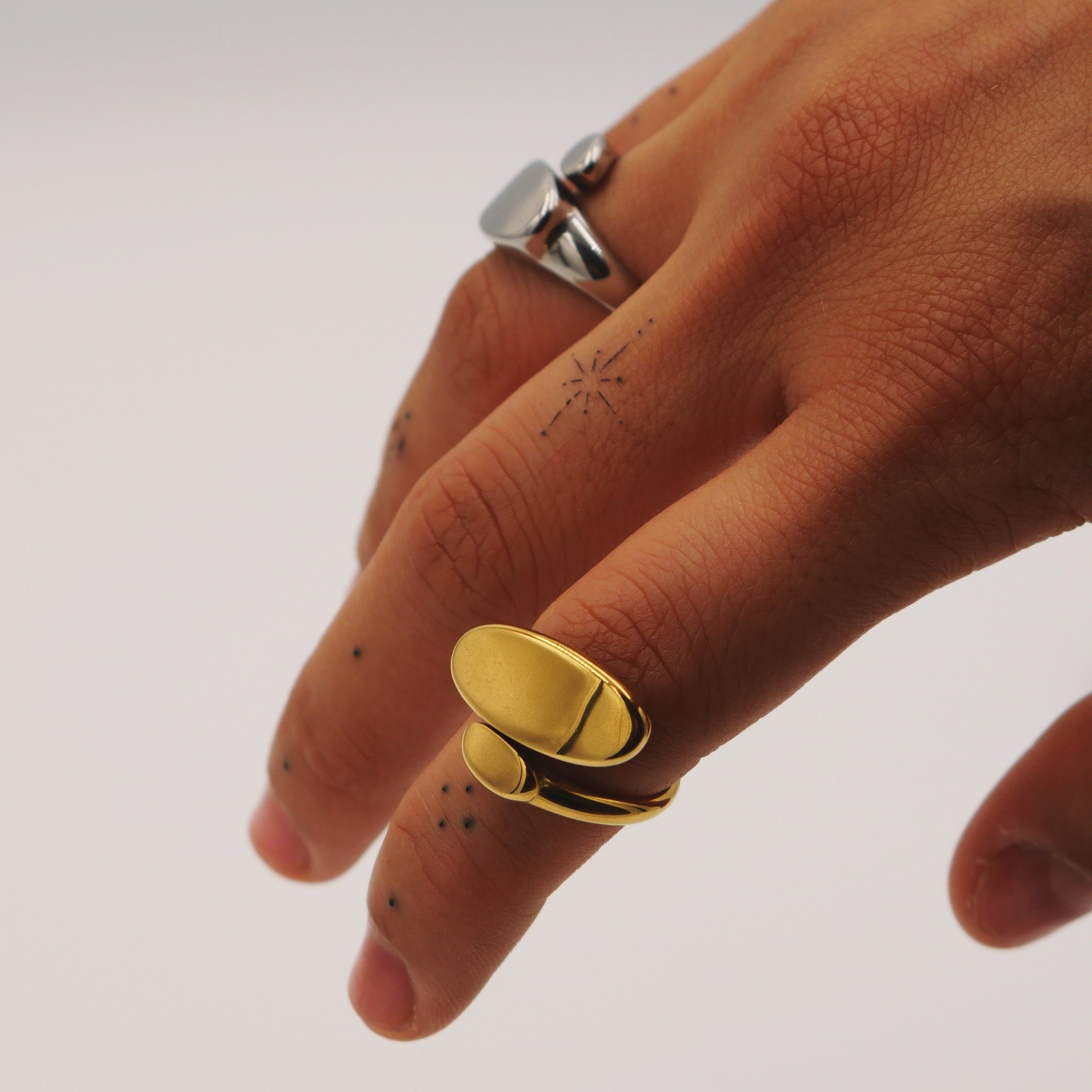 Charl - 18K Gold Plated Adjustable Ring