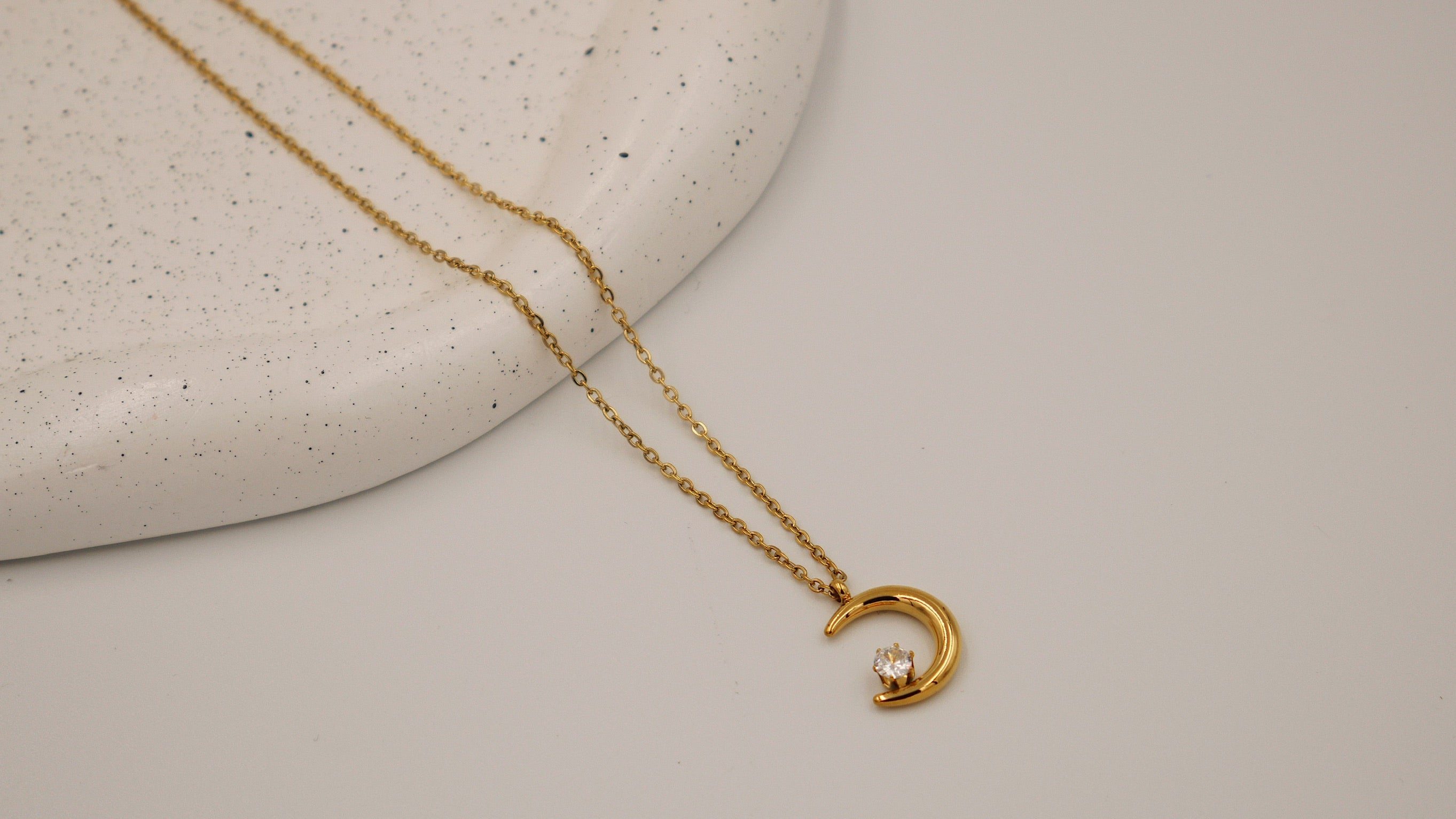 Elegant 18K Gold-Plated Moon Necklace