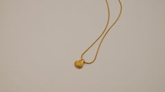 Beach Lovers - Elegant 18K Gold-Plated Shell Necklace